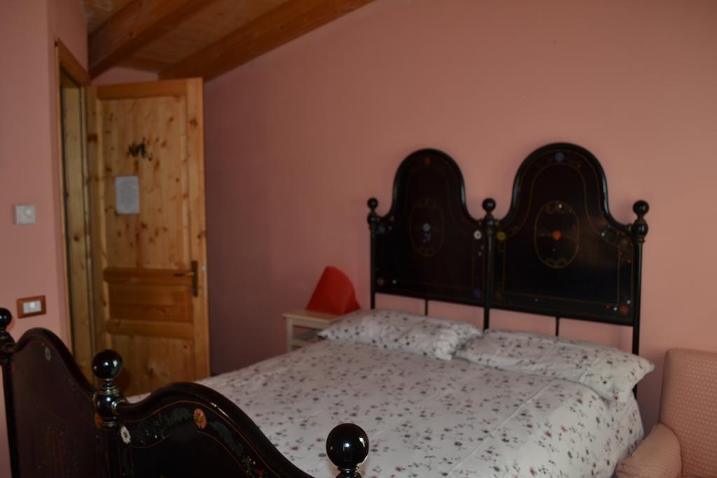 Villa Cascina Trapella à Terruggia Chambre photo
